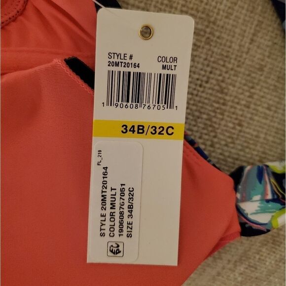 Anne Cole Holiday Twist-Front Underwire Tankini - Picture 10 of 12